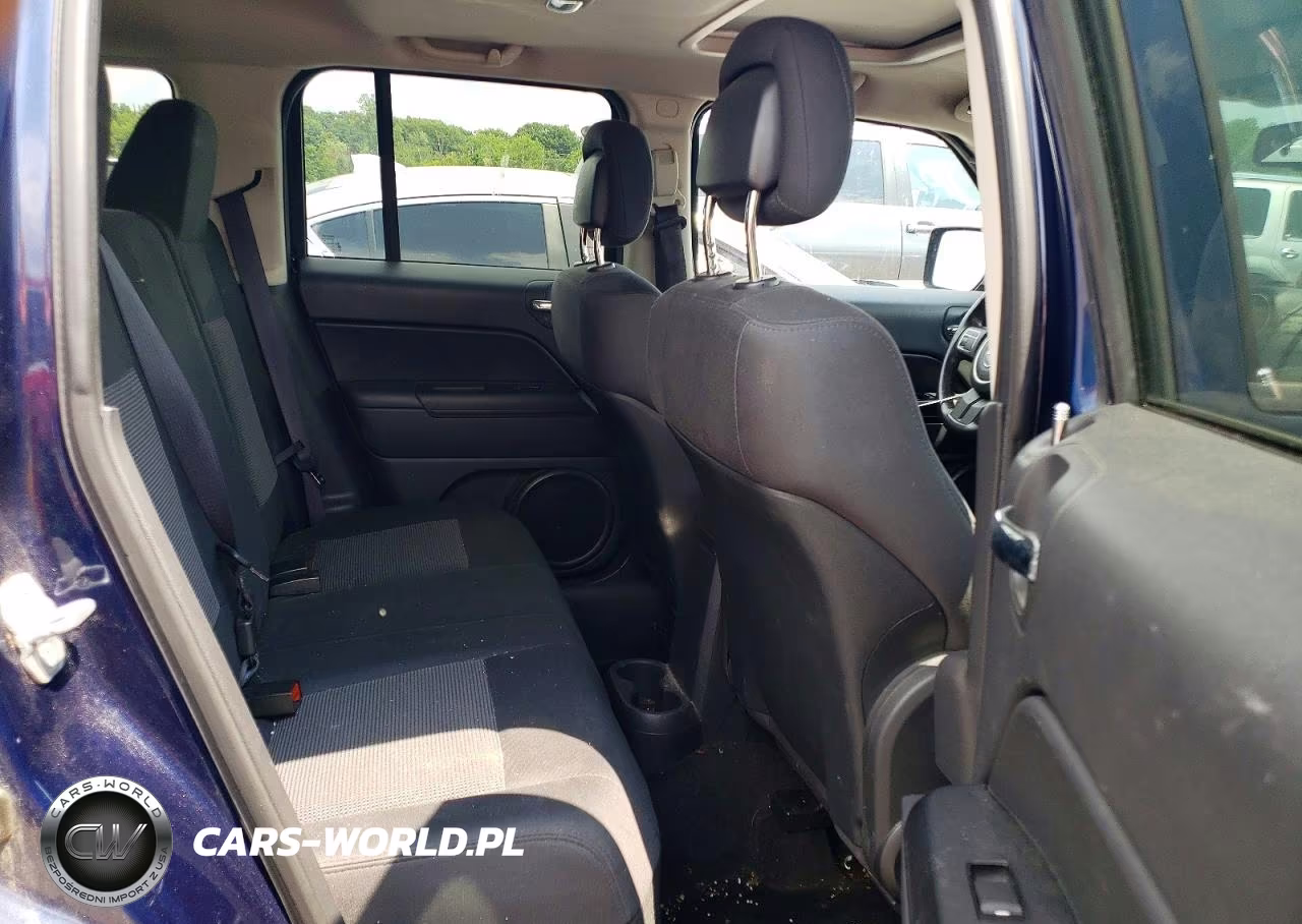 2012 Jeep Patriot Latitude VIN:1C4NJRFB8CD625002 - 11