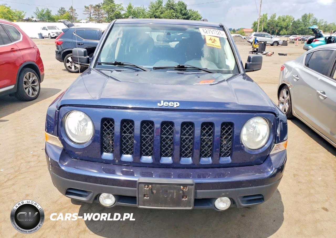 2012 Jeep Patriot Latitude VIN:1C4NJRFB8CD625002 - 5