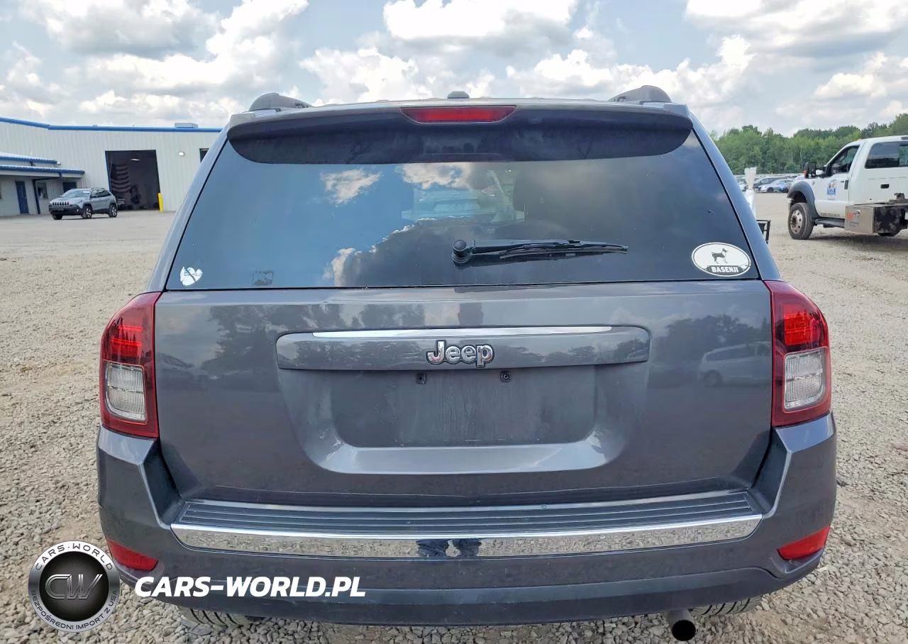 2015 Jeep Compass Latitude VIN:1C4NJCEA7FD170878 - 6