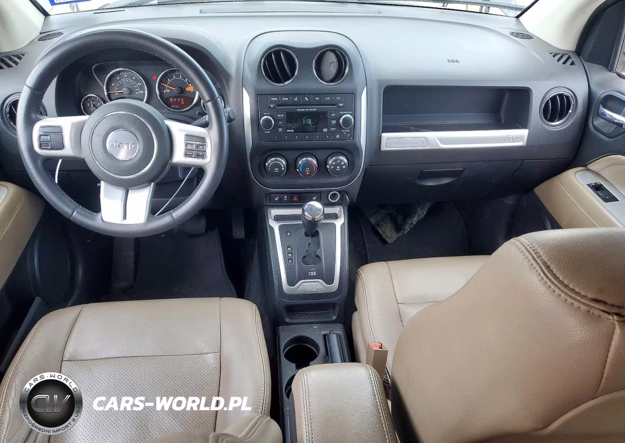 2015 Jeep Compass Latitude VIN:1C4NJCEA7FD170878 - 8