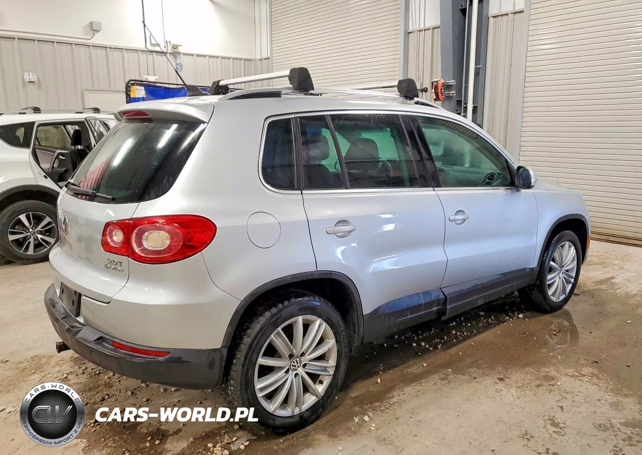 2011 Volkswagen Tiguan S VIN:WVGBV7AX2BW539293 - 3