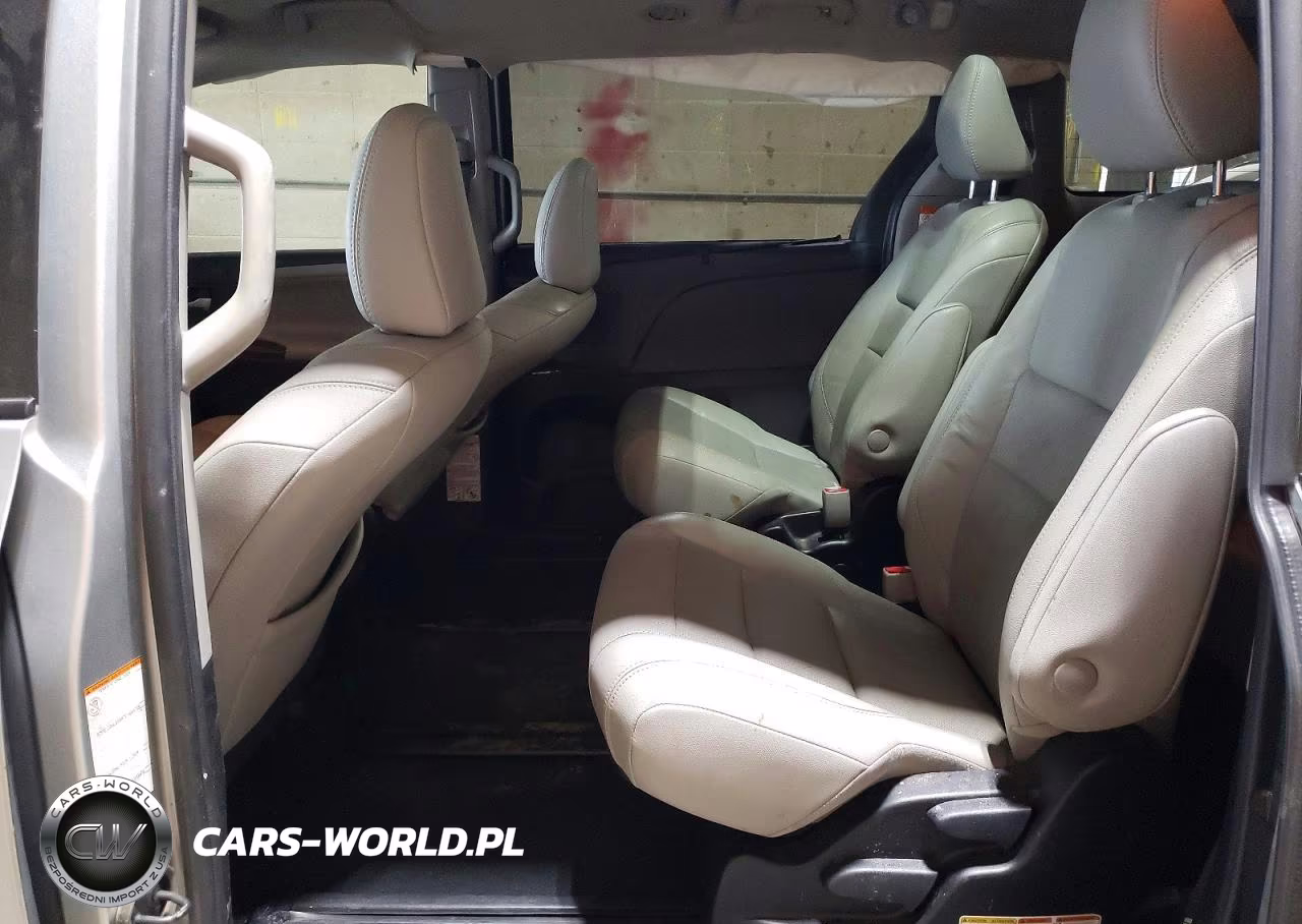 2019 Toyota Sienna Limited Premium 7-Passenger VIN:5TDDZ3DC0KS226844 - 11