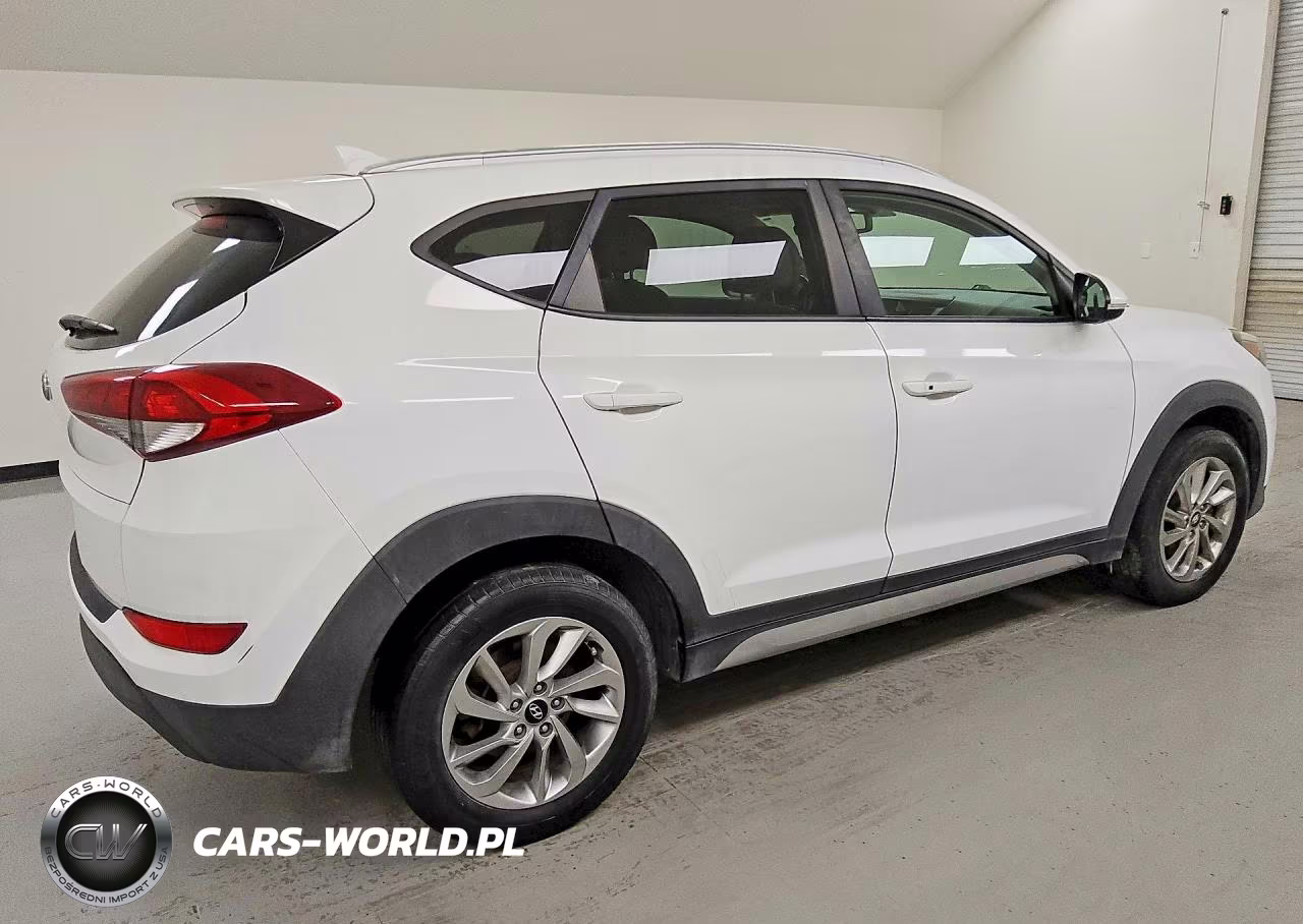 2018 Hyundai Tucson Sel Plus VIN:KM8J33A40JU612266 - 3