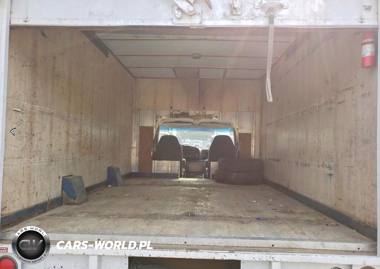 1993 Ford E350 Box Truck VIN:1FDKE30M4PHA62944 - 10