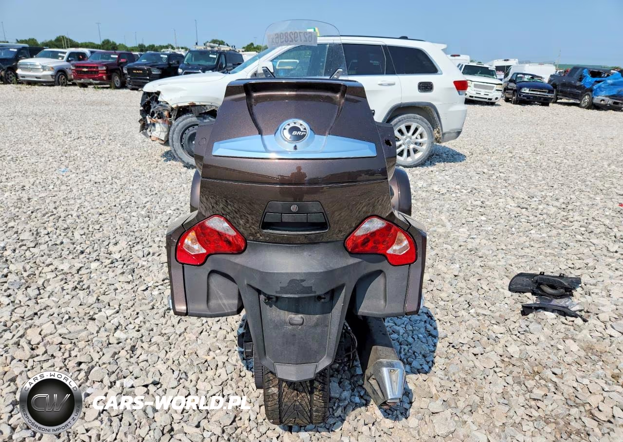 2012 Can-Am Spyder Roadster Rt-Ltd VIN:2BXJBRC13CV001670 - 4