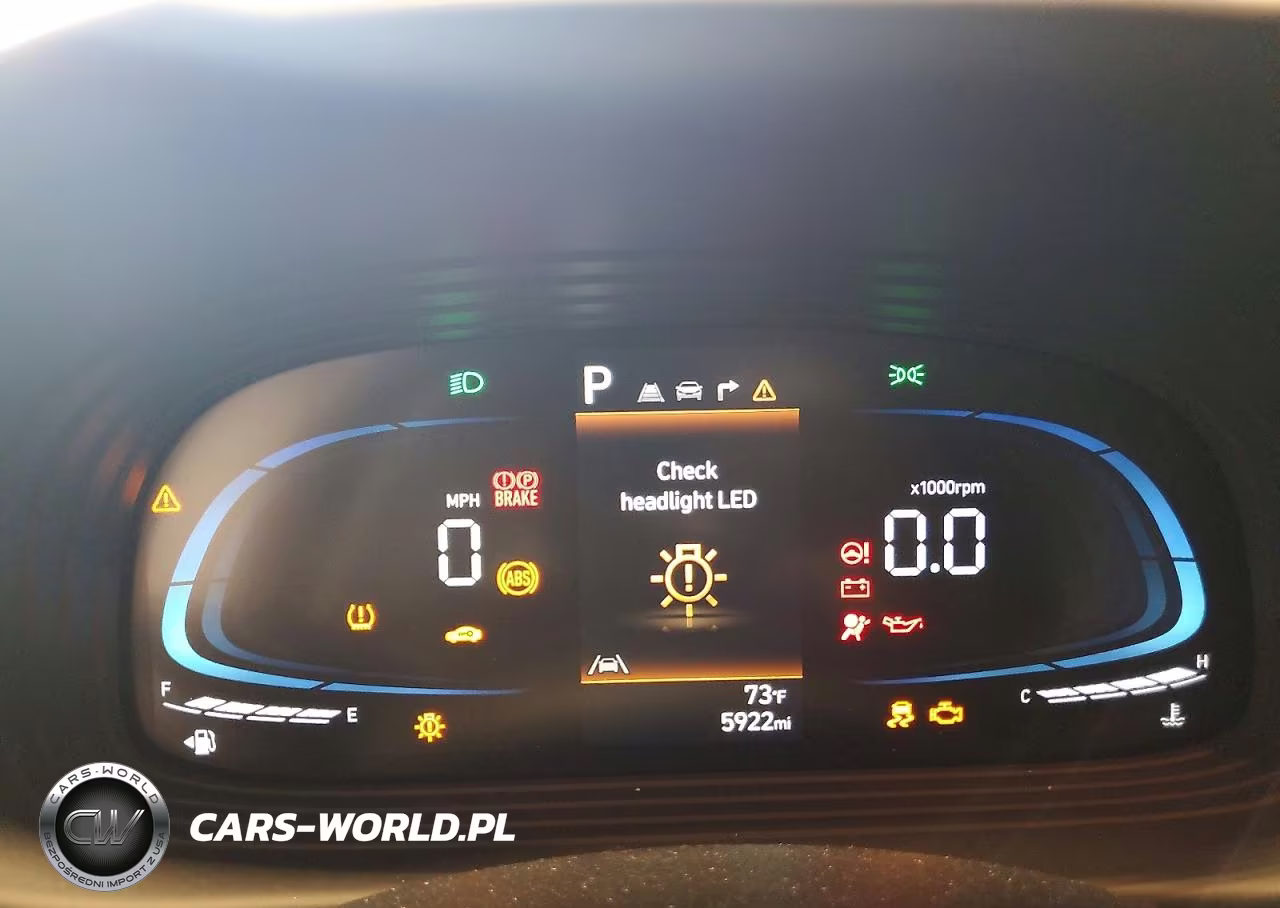 2025 Hyundai Venue Limited VIN:KMHRC8A39SU384437 - 9
