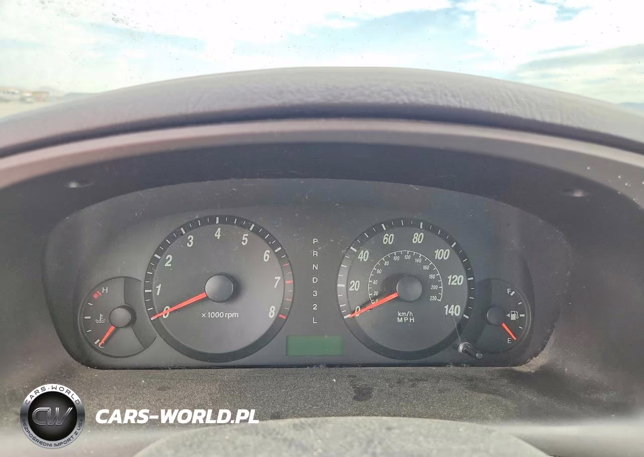 2004 Hyundai Elantra Gls VIN:KMHDN46D34U810771 - 9