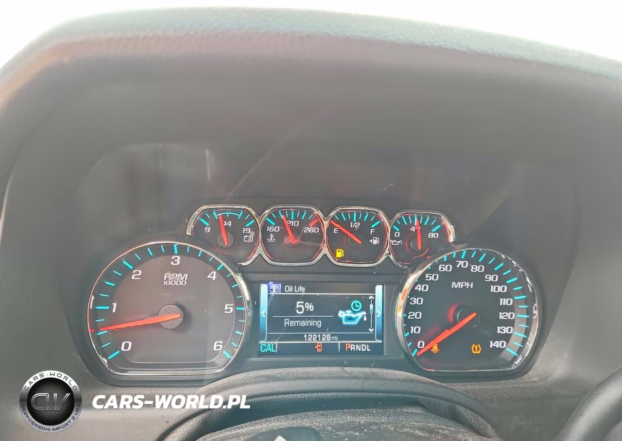 2018 Chevrolet Tahoe K1500 Lt VIN:1GNSKBKC3JR295279 - 9