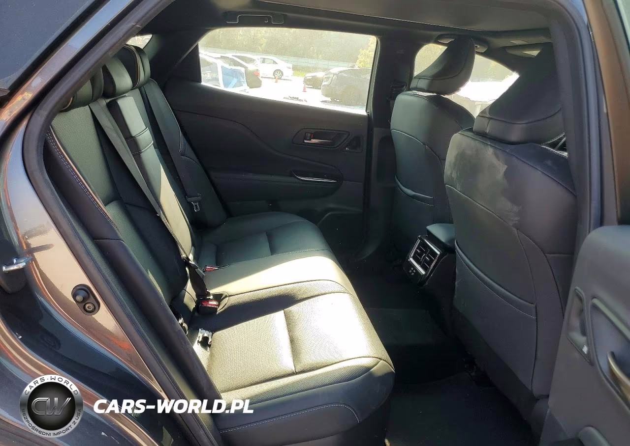 2024 Toyota Crown Limited VIN:JTDAAAAF4R3020015 - 10