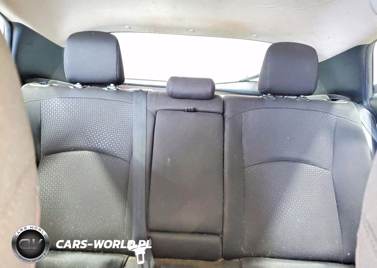 2020 Toyota Prius Le VIN:JTDKARFU0L3108609 - 10