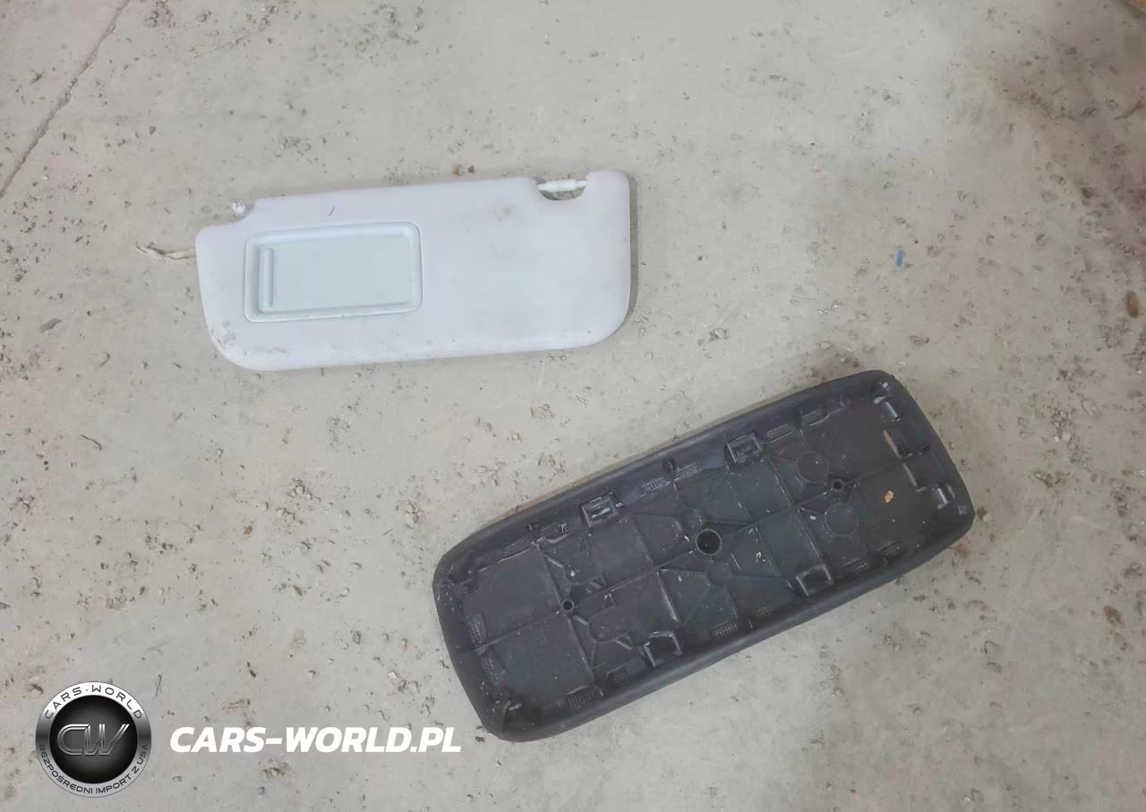 2020 Toyota Prius Le VIN:JTDKARFU0L3108609 - 13