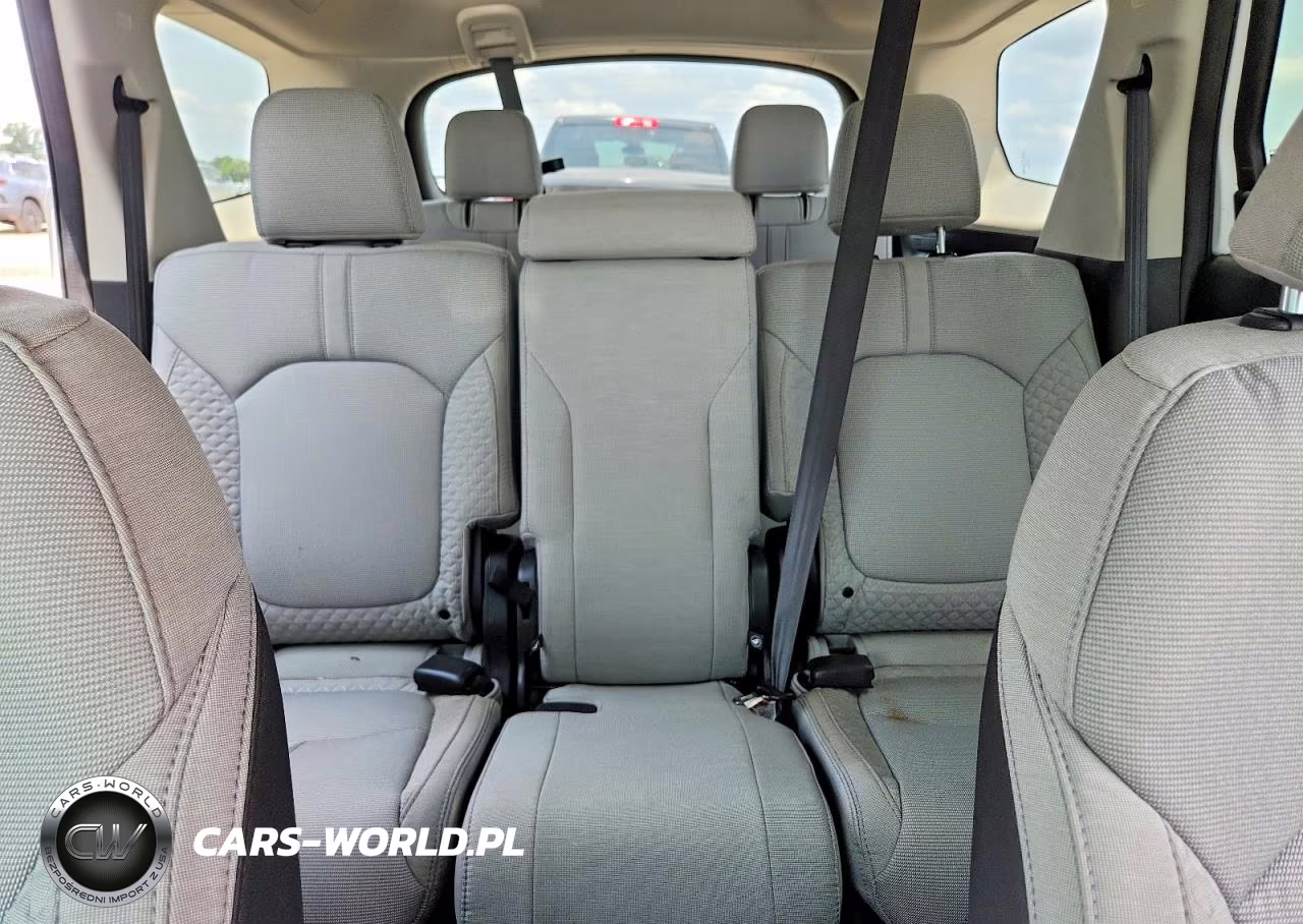 2023 Honda Pilot Lx VIN:5FNYG2H23PB014194 - 10