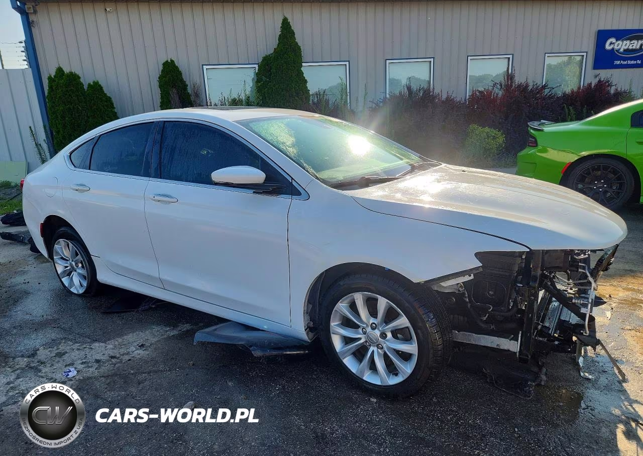 2016 Chrysler 200 C VIN:1C3CCCCG9GN124350 - 4