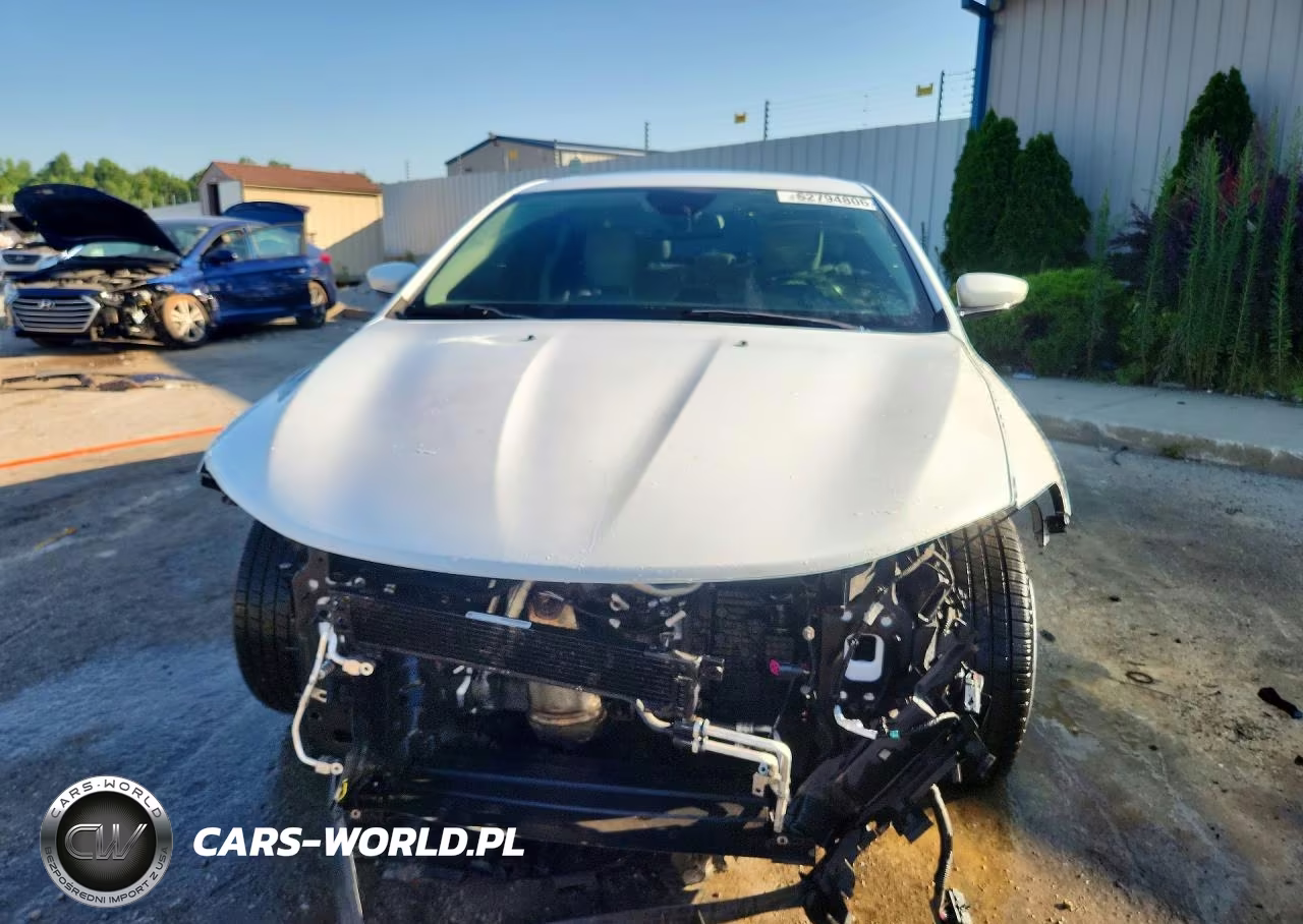 2016 Chrysler 200 C VIN:1C3CCCCG9GN124350 - 5