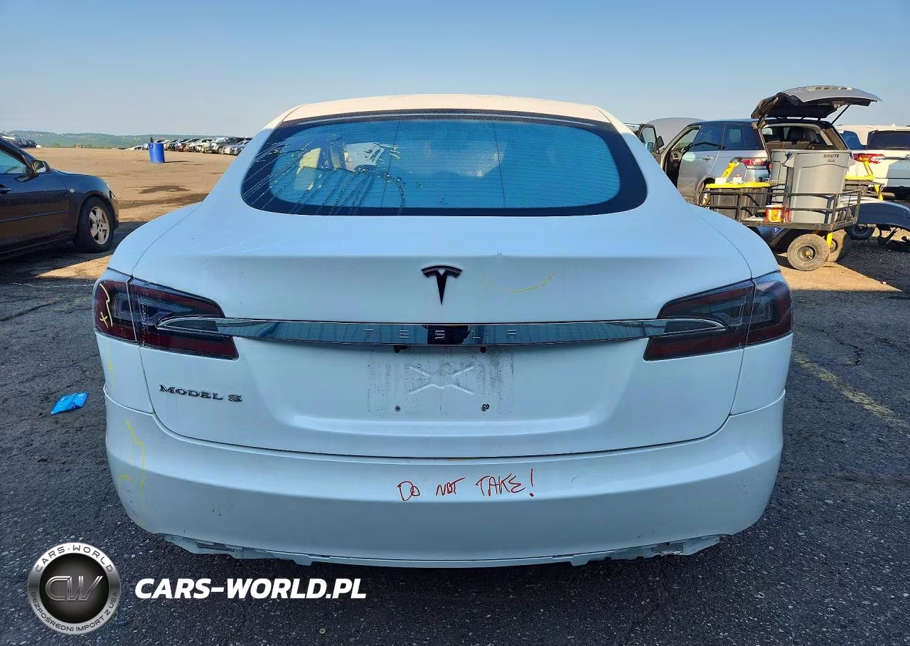 2013 Tesla Model S VIN:5YJSA1CG3DFP03636 - 6