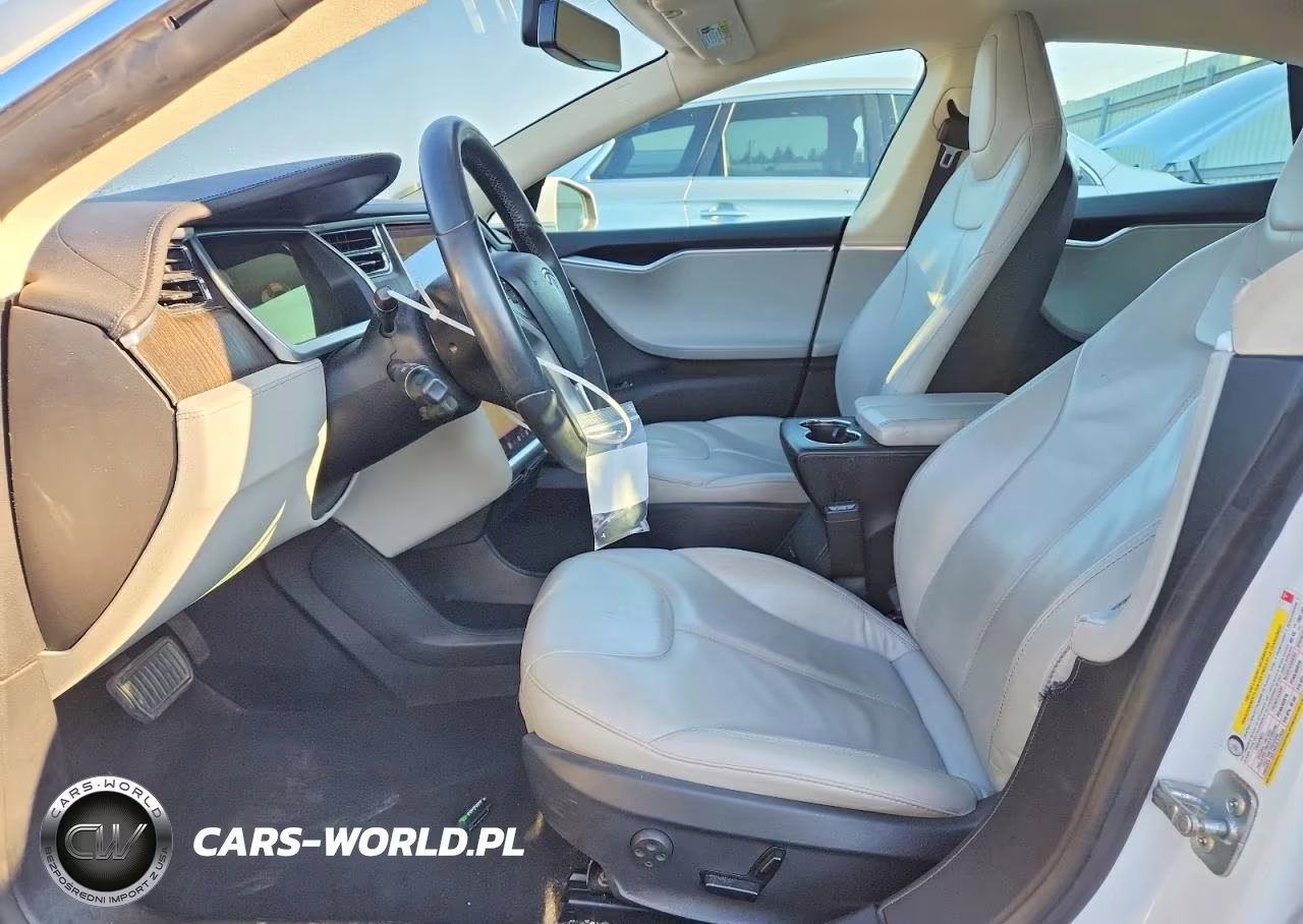 2013 Tesla Model S VIN:5YJSA1CG3DFP03636 - 7