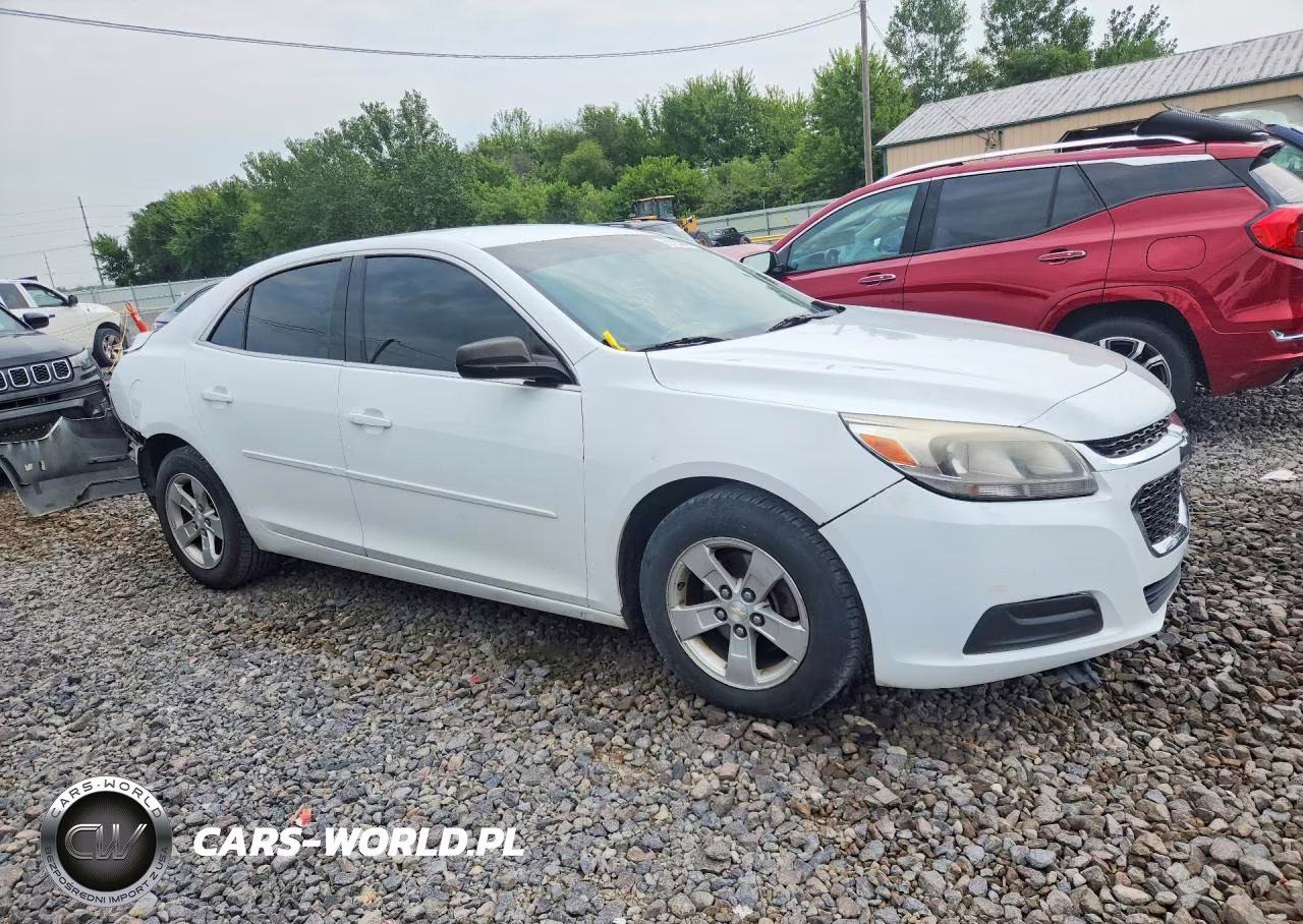 2014 Chevrolet Malibu VIN:1G11B5SL3EF166402 - 4