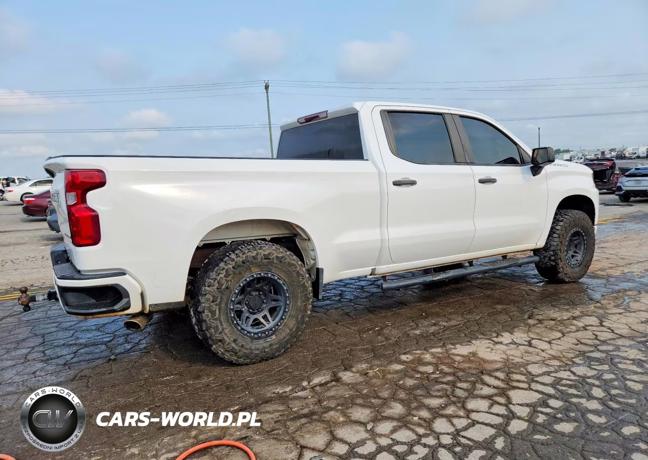2019 Chevrolet Silverado C1500 Custom VIN:3GCPWBEH0KG300689 - 3