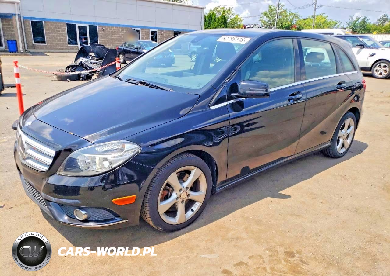 2014 Mercedes-Benz B250 – zdjęcie 1 z 12