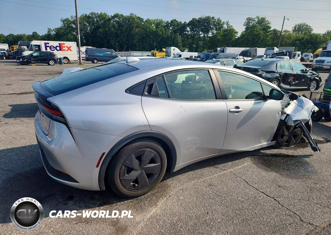 2023 Toyota Prius Le VIN:JTDACAAU2P3007821 - 3
