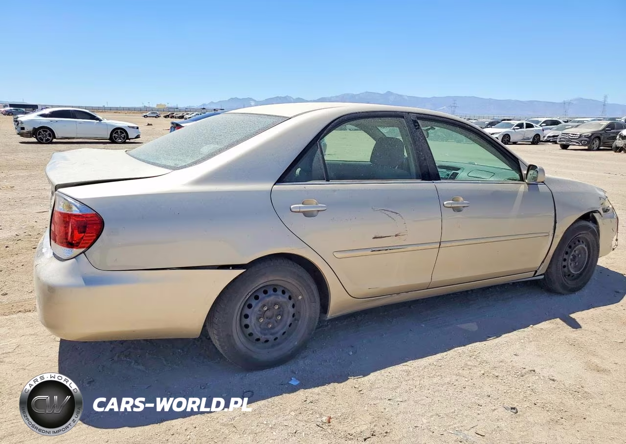 2005 Toyota Camry Le VIN:4T1BE32K65U058264 - 3