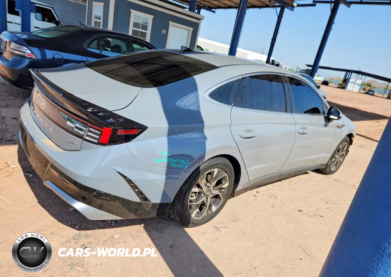 2025 Hyundai Sonata Sel VIN:KMHL64JA6SA483917 - 3