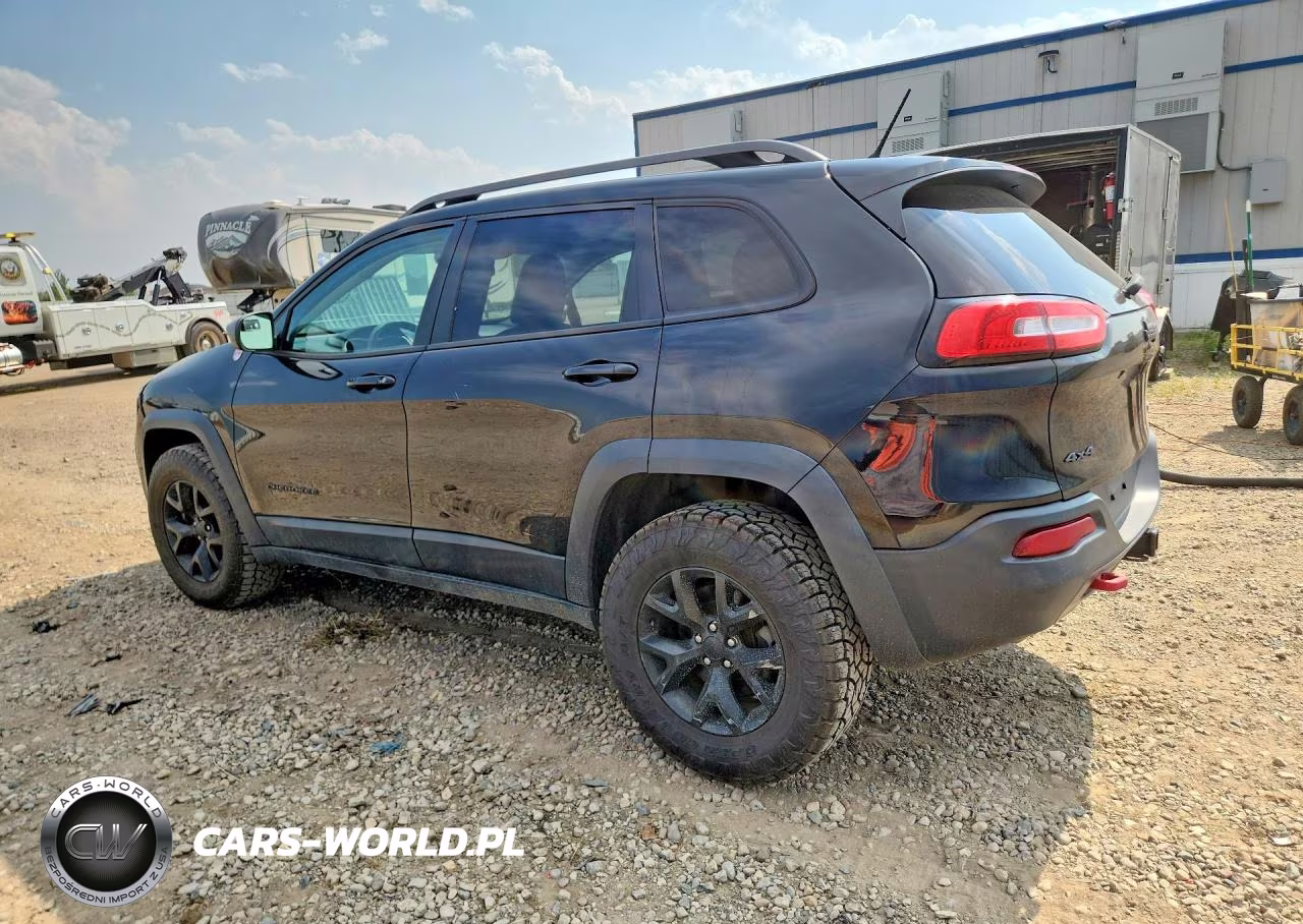 2015 Jeep Cherokee Trailhawk VIN:1C4PJMBS6FW717199 - 2