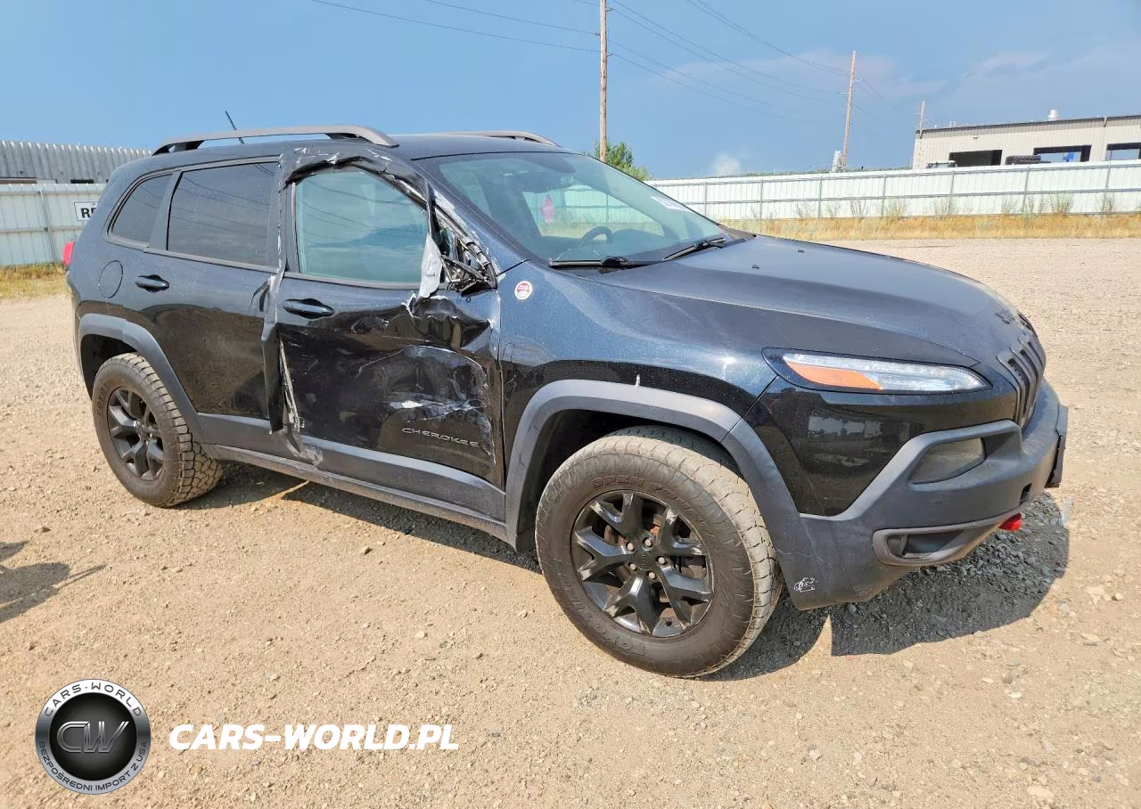 2015 Jeep Cherokee Trailhawk VIN:1C4PJMBS6FW717199 - 4