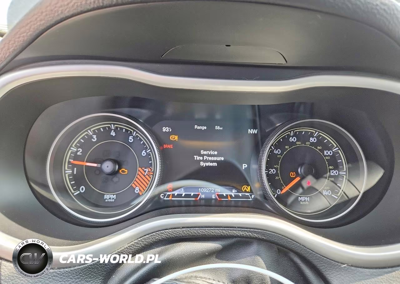 2015 Jeep Cherokee Trailhawk VIN:1C4PJMBS6FW717199 - 9