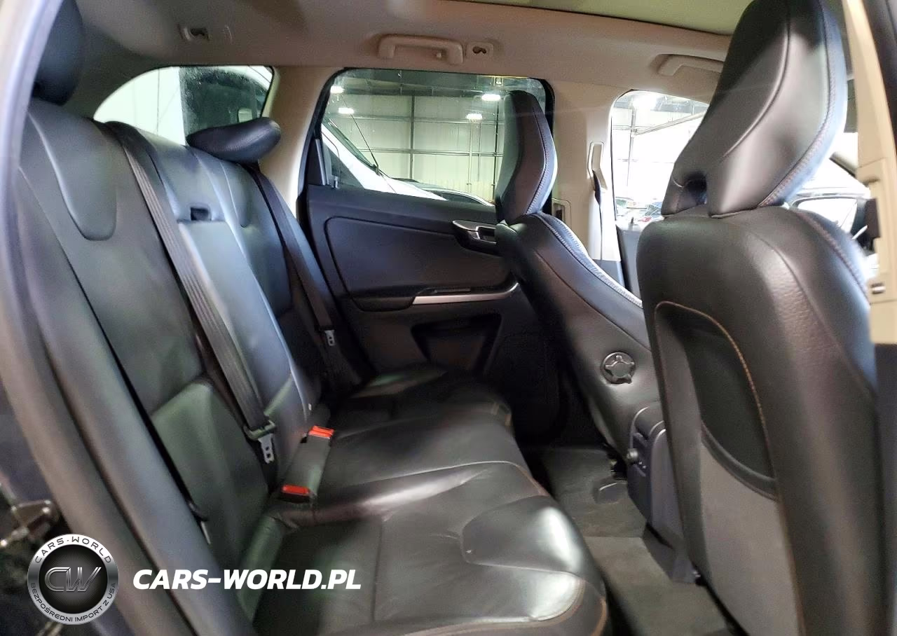 2010 Volvo Xc60 3.2 VIN:YV4982DZ1A2080707 - 11