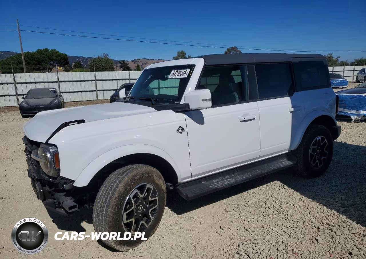 2025 Ford Bronco Outer Banks