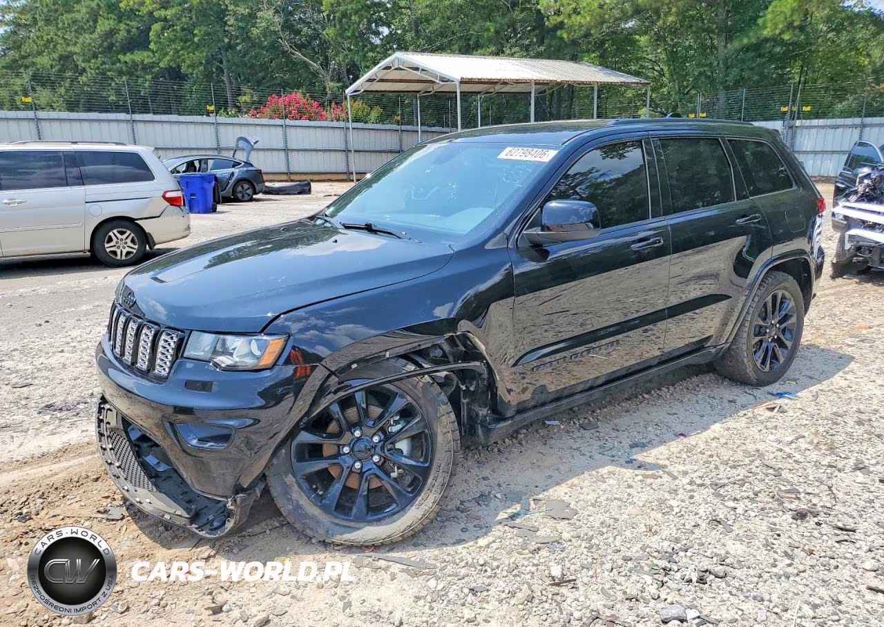 2020 Jeep Grand Cherokee Laredo VIN:1C4RJEAG2LC245592 - 1