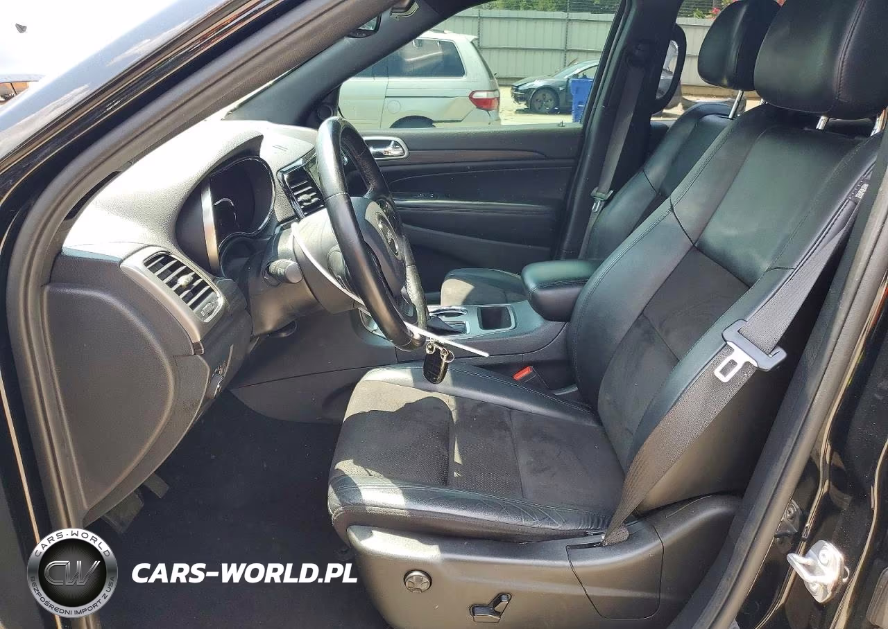 2020 Jeep Grand Cherokee Laredo VIN:1C4RJEAG2LC245592 - 7