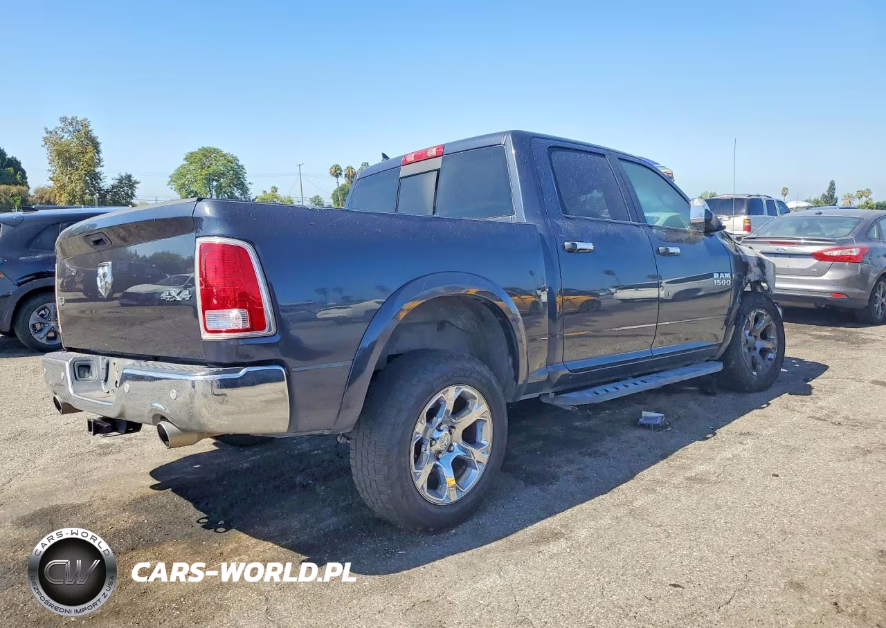 2017 Ram 1500 Laramie VIN:1C6RR7NM6HS877181 - 3