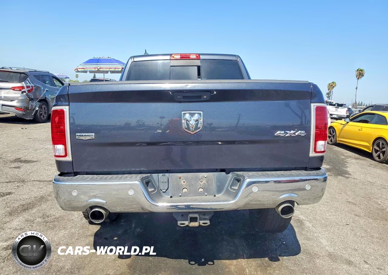 2017 Ram 1500 Laramie VIN:1C6RR7NM6HS877181 - 6
