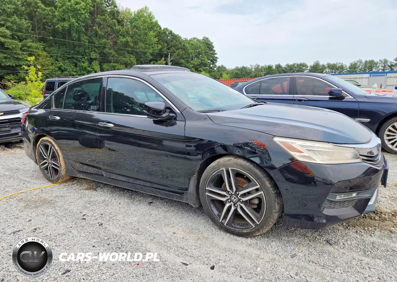 2017 Honda Accord Touring VIN:1HGCR3F92HA006142 - 4