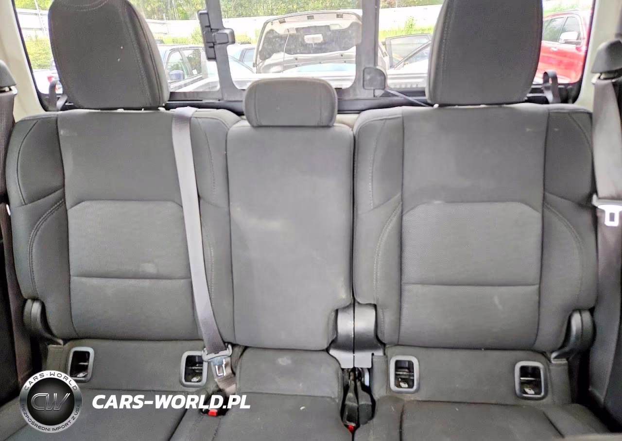 2020 Jeep Gladiator Sport VIN:1C6HJTAGXLL163990 - 10