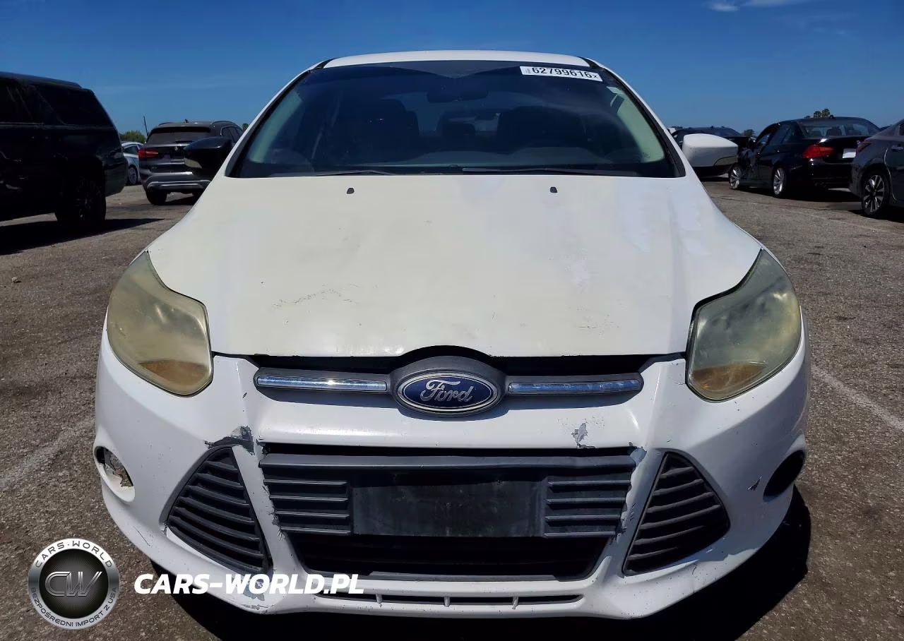 2014 Ford Focus Se VIN:1FADP3F27EL110840 - 5
