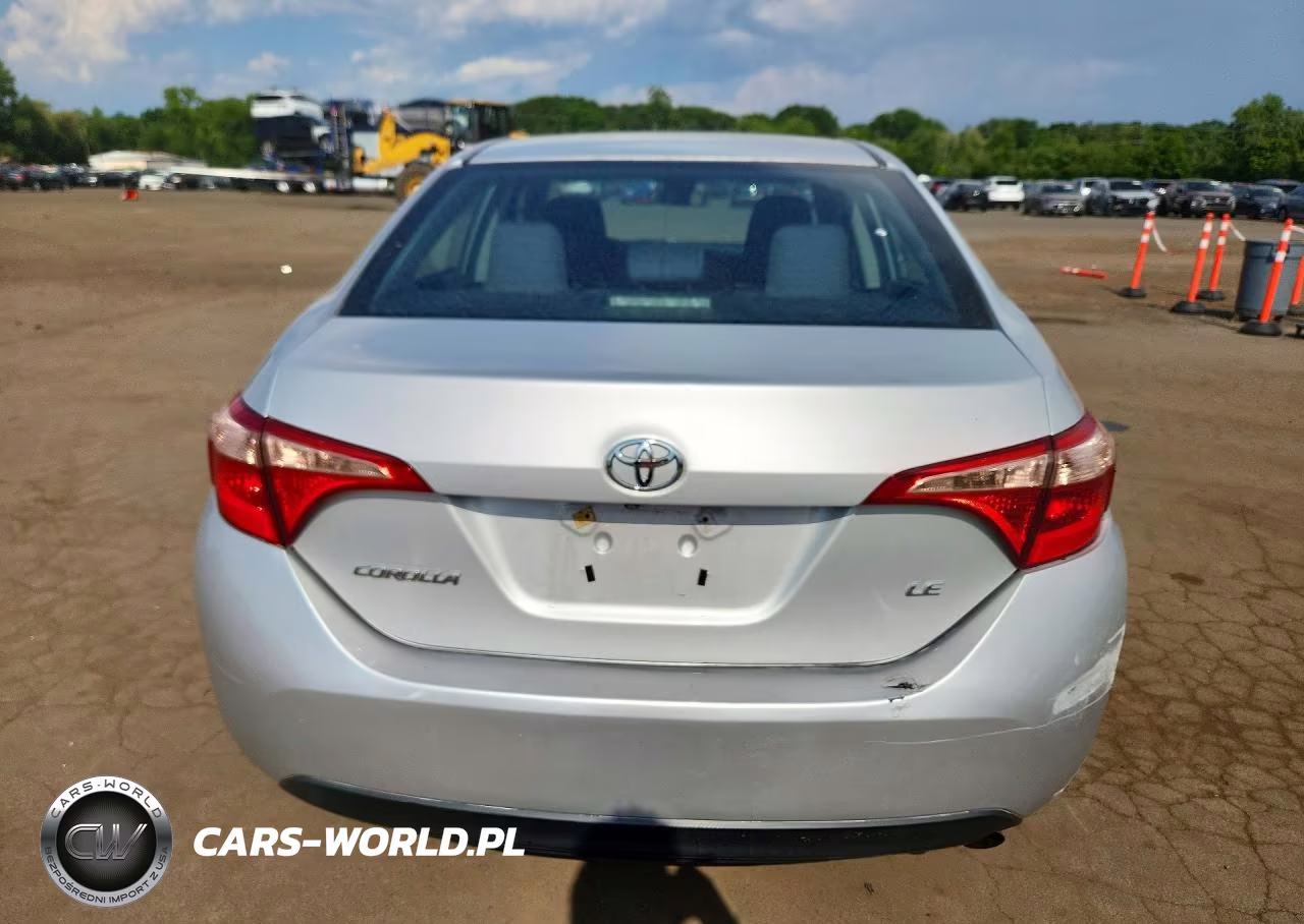 2018 Toyota Corolla Le VIN:2T1BURHE8JC972406 - 6