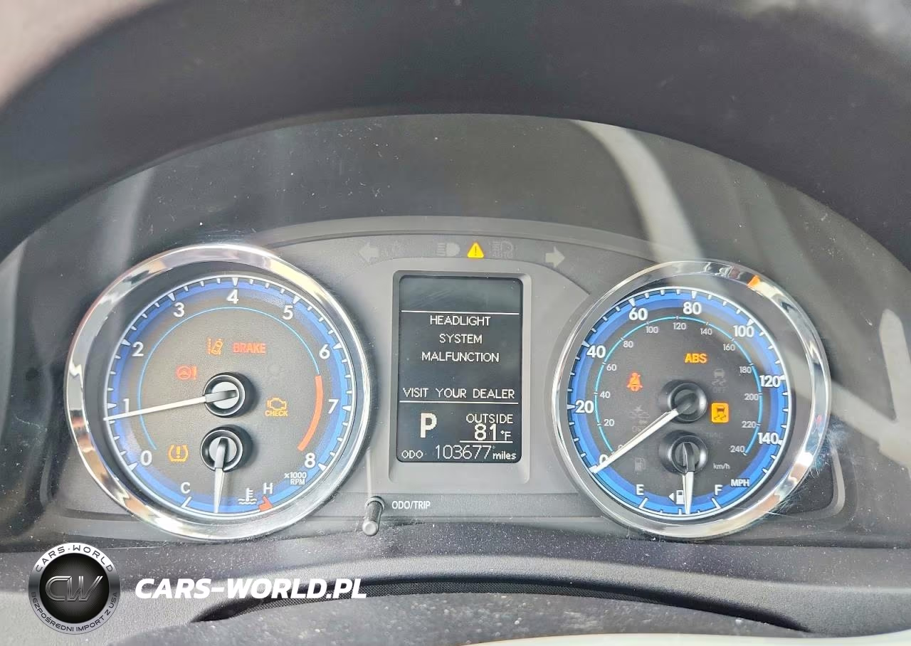 2018 Toyota Corolla Le VIN:2T1BURHE8JC972406 - 9