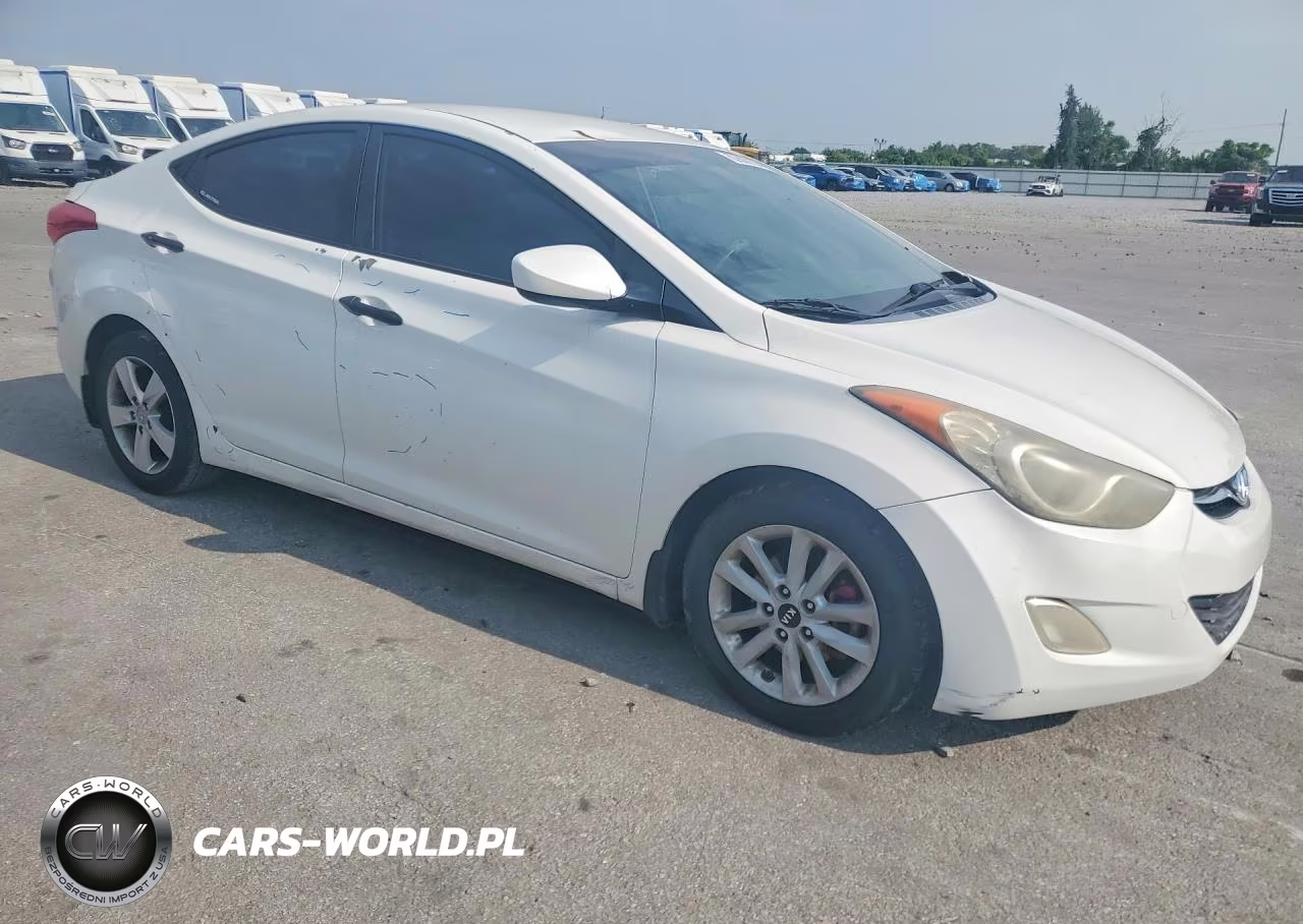 2013 Hyundai Elantra Gls VIN:5NPDH4AEXDH333715 - 4