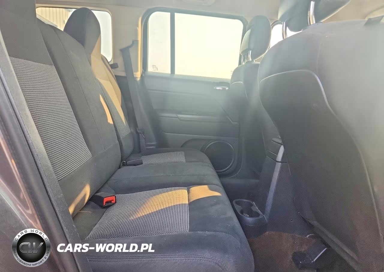 2015 Jeep Patriot Sport VIN:1C4NJRBB0FD114393 - 10
