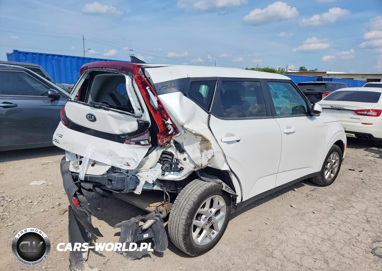 2021 Kia Soul S VIN:KNDJ23AU0M7784761 - 3