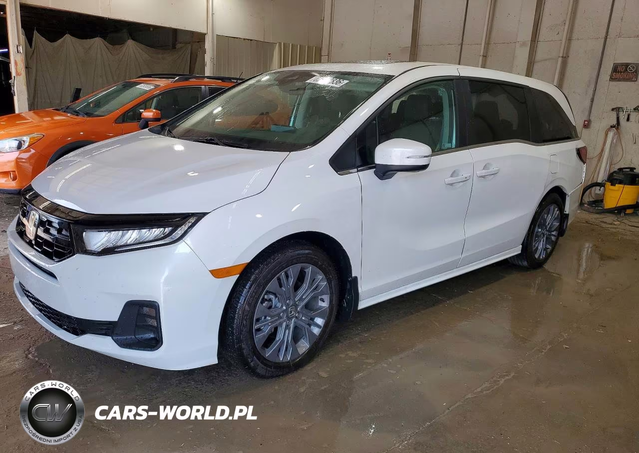 2025 Honda Odyssey Touring – zdjęcie 1 z 13