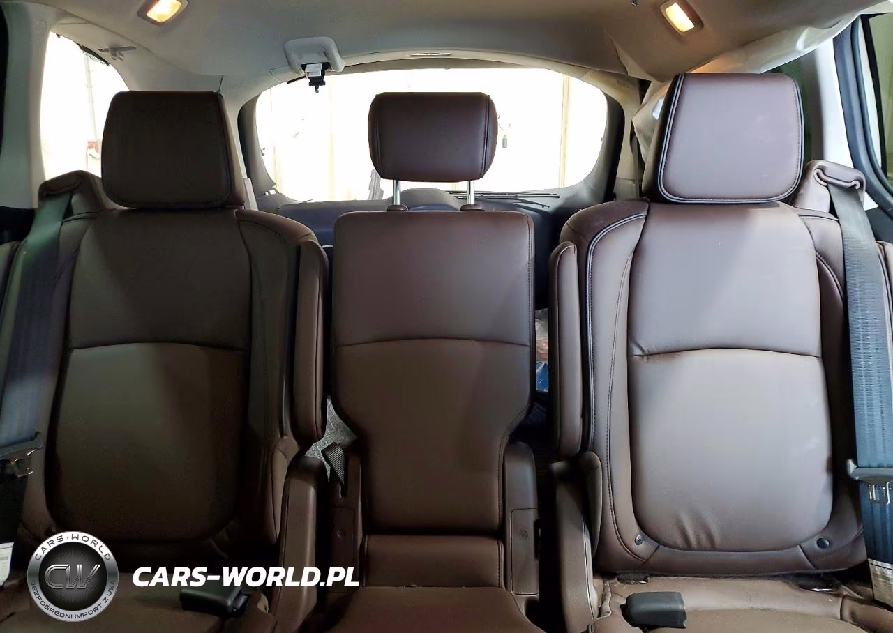2025 Honda Odyssey Touring VIN:5FNRL6H83SB077011 - 10