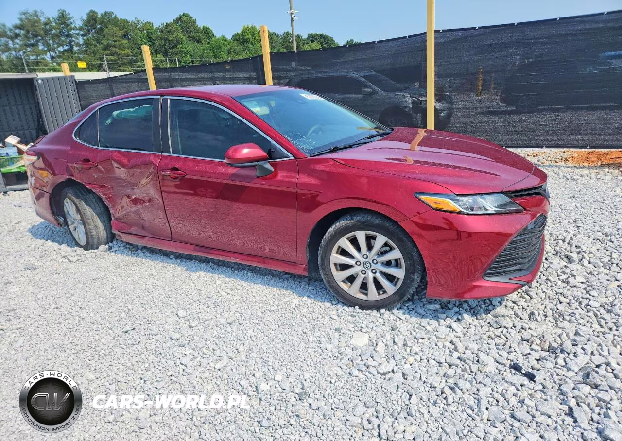 2019 Toyota Camry Le VIN:4T1B11HK6KU756585 - 4