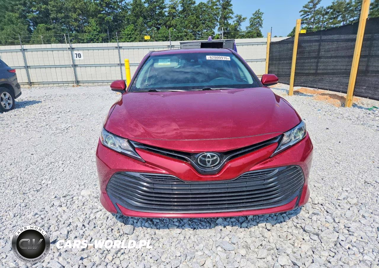 2019 Toyota Camry Le VIN:4T1B11HK6KU756585 - 5
