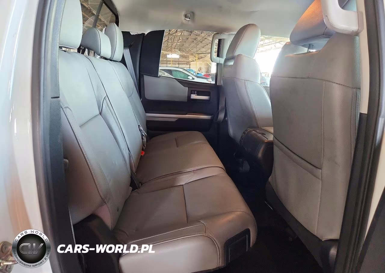 2016 Toyota Tundra VIN:5TFSY5F15GX210111 - 10