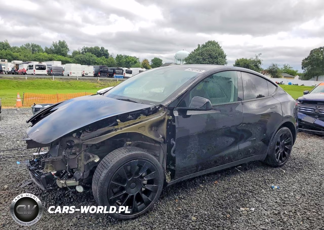 2023 Tesla Model Y – zdjęcie 1 z 12