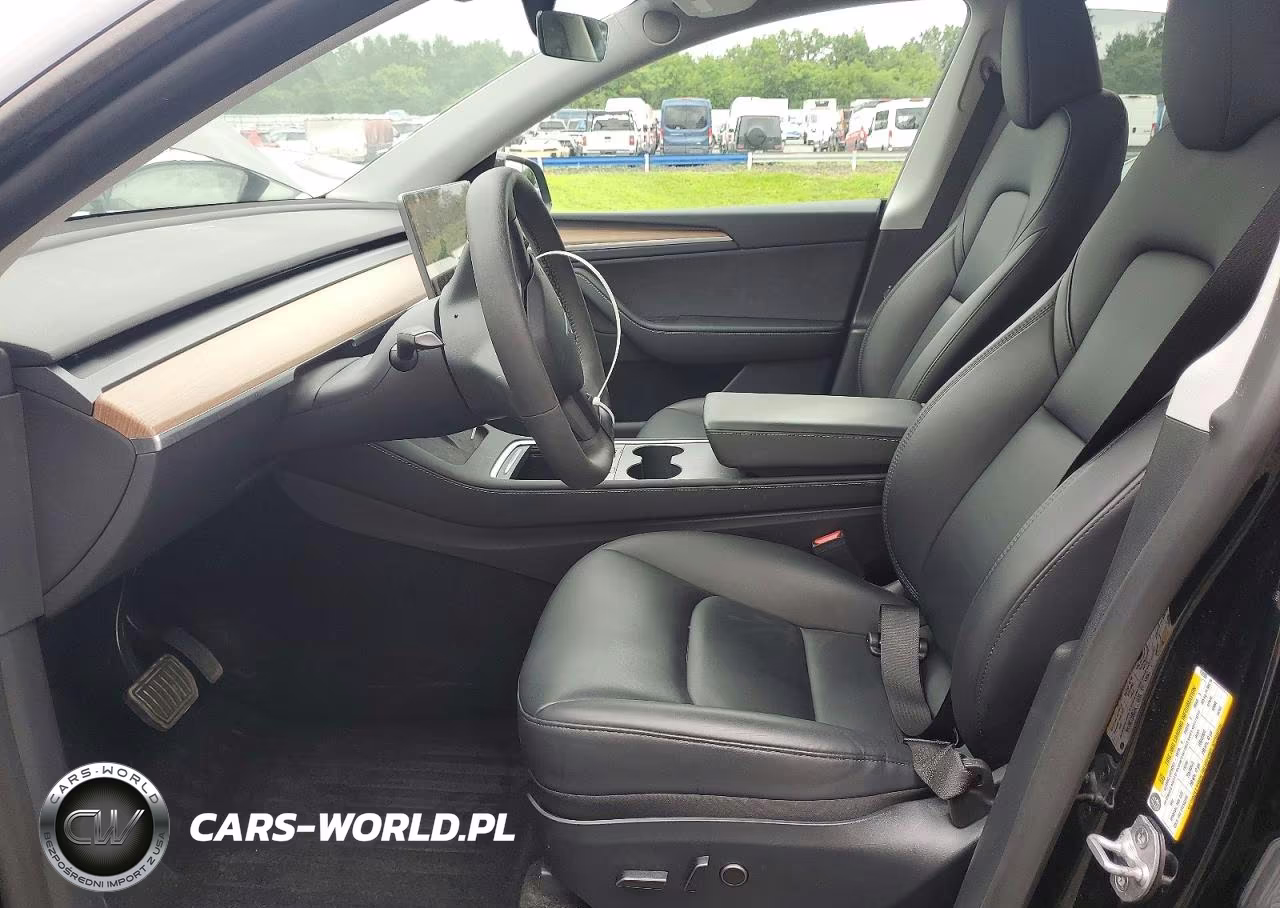 2023 Tesla Model Y VIN:7SAYGDEE7PA118939 - 7